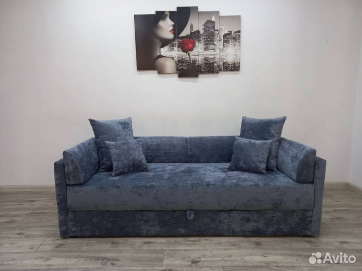 Диван Марио на независимой от производителя