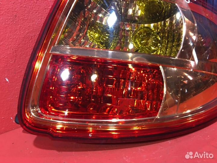 Фонарь задний правый Suzuki Sx4 1 хетчбэк M16A