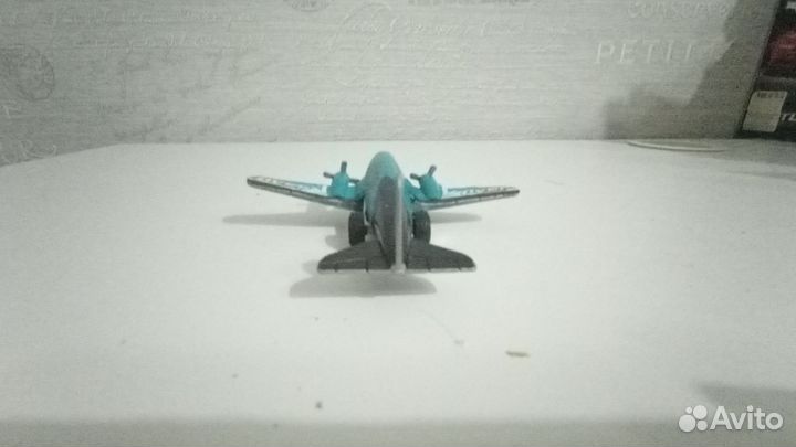 Пластиковый Самолёт