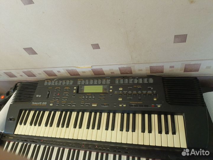 Roland e-68