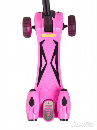 Трехколесный самокат для девочки