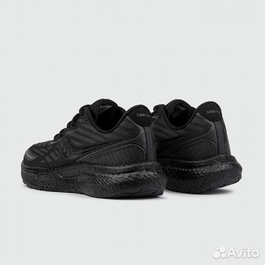 Saucony Triumph 19 Triple Black