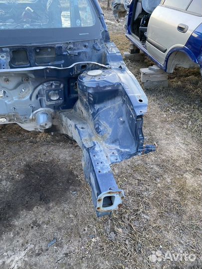 Kia Ceed 2006-2010 четверть левая