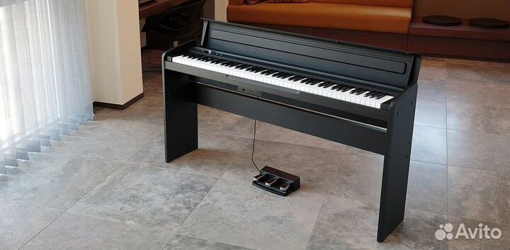 Korg LP-180 электронное цифровое пианино фортепиан