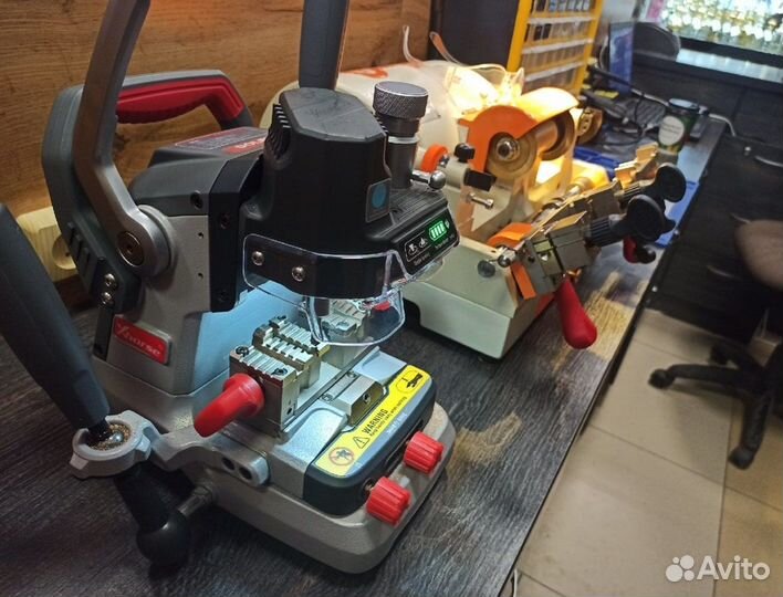 Изготовление и ремонт автоключей