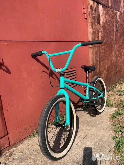 Трюковой велосипед BMX