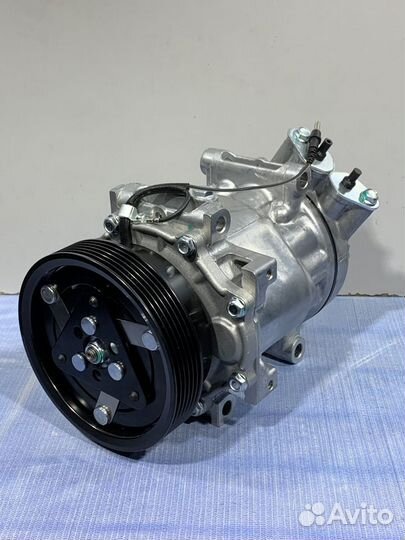 Компрессор кондиционера Renault sandero