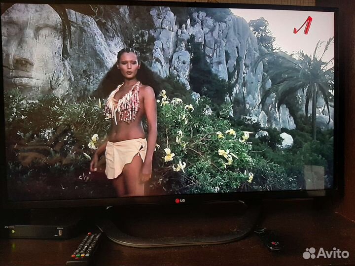 Телевизор smart tv с вайфаем бу