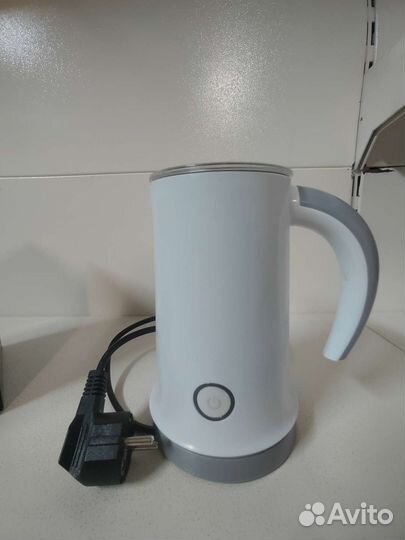 Капучинатор (вспениватель) Kitfort KT-709