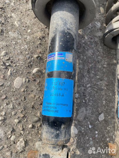 Задние стойки е34