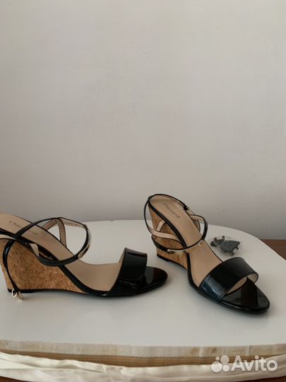 Босоножки женские 39 размер