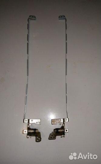 Петли крепления матрицы Acer Aspire 5739G