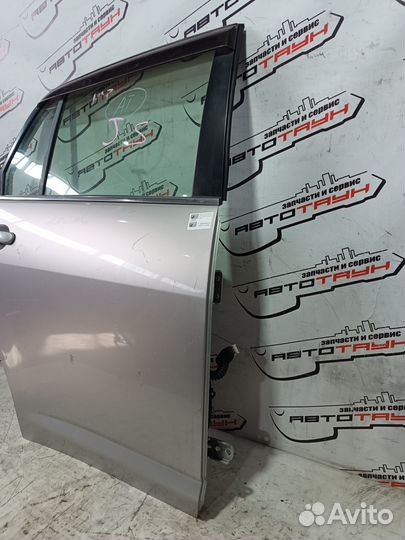 Дверь nissan tiida latio SC11 SJC11 SNC11 H210MEU5AA задняя правая sedan серебро, KY0 NA6171