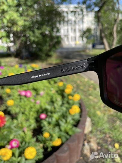 Солнцезащитные очки Oakley Holbrook Black/Yellow