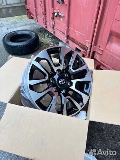 Диск литой Replica Toyota Land Cruiser R20 6*139.7