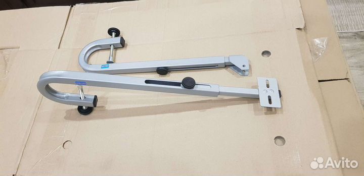 Кронштейн (держатель) датчика эхолота