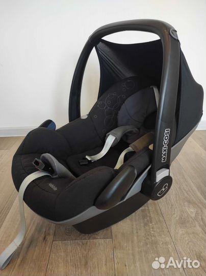 Автокресло 0+ Maxi Cosi pebble