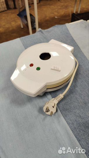 Вафельница