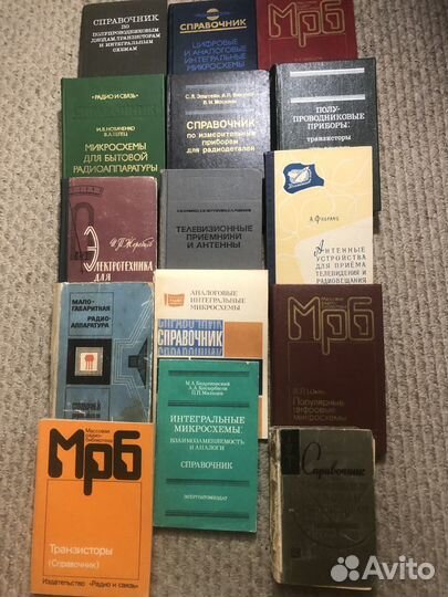 Справочники: радиоприемники,радиолы и телевизоры