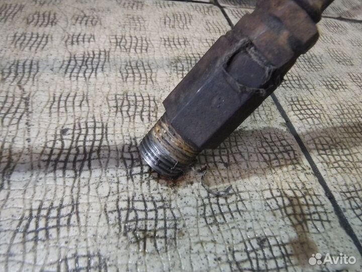 Шланг трубка гур Ford Fiesta 4