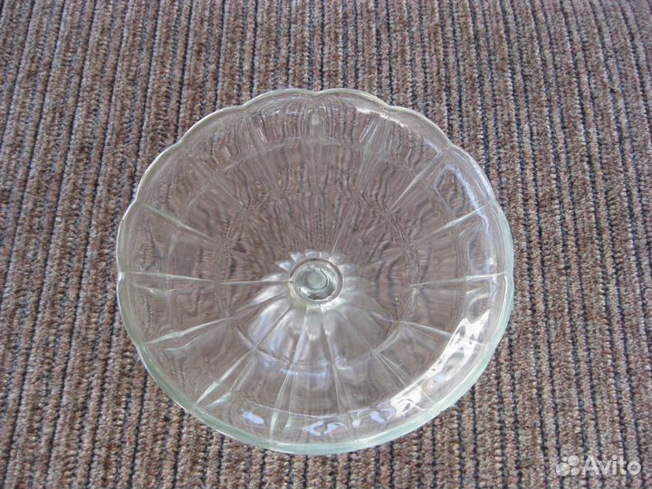 Ваза на ножке. Фруктовница