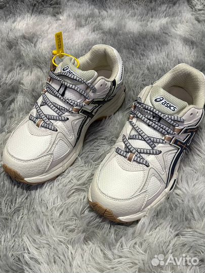 Кроссовки Asics