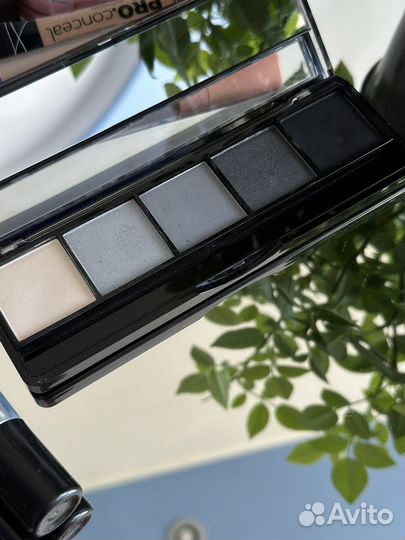 Набор косметики пакетом