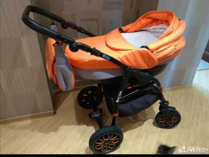 Продам коляску зима-лето