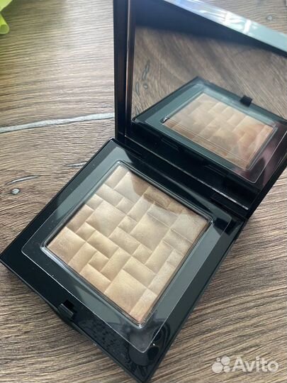 Bobbi brown хайлайтер