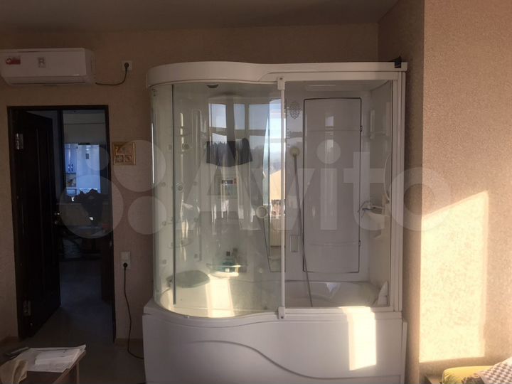 Комната 35 м² в > 9-к., 2/2 эт.