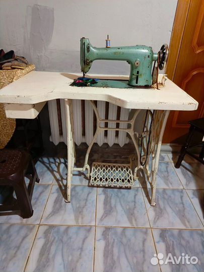 Швейная машина