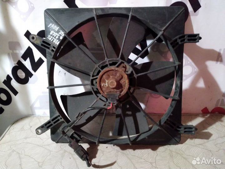 Вентилятор радиатора (Диффузор ) Honda Cr-V 2 2.0