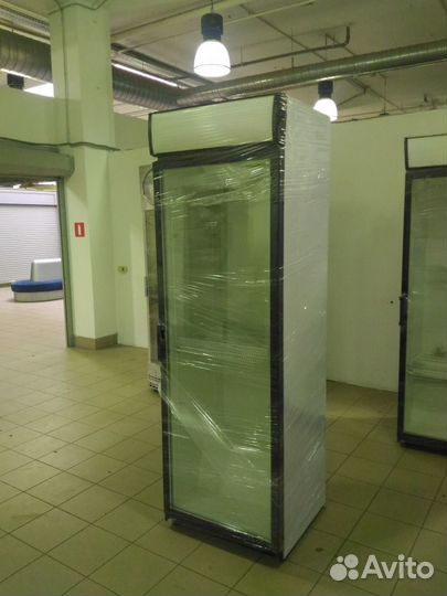 Холодильный шкаф витрина Polair