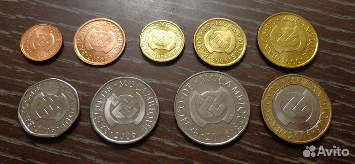 Мозамбик - Полный комплект ходячки 2006 г. 9 монет
