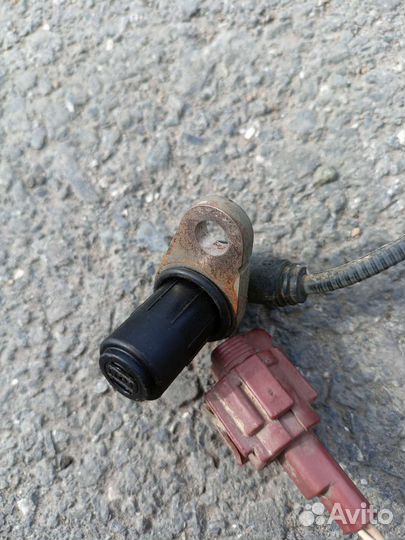 Датчик abs nissan