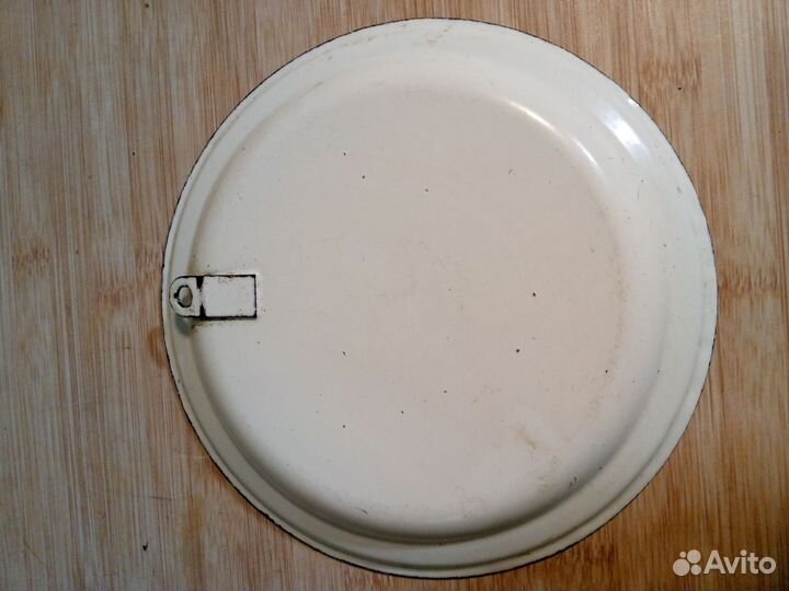Советская винтажная эмалированная тарелка