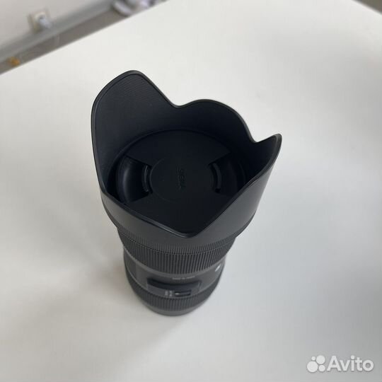 Объектив Sigma AF 18-35mm f/1.8