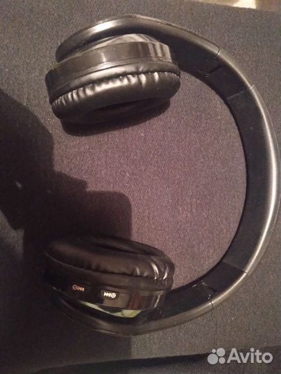 Беспроводные наушники Led