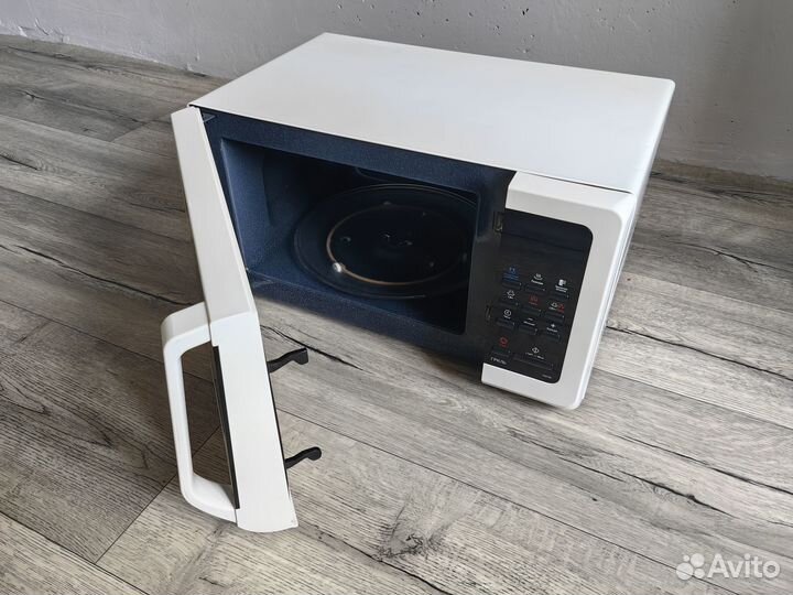 Микроволновая печь c грилем Samsung GE87HR