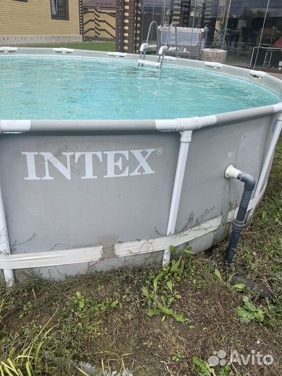 Каркасный бассейн intex