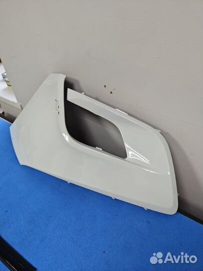 Накладка пе-р бампера левая LADA Vesta SW Cross