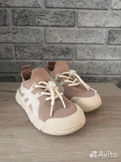 Кроссовки детские летние легкие