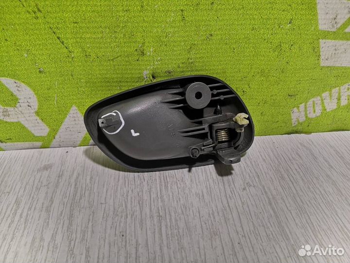 Ручка двери внутренняя левая Сузуки Балено 98-07