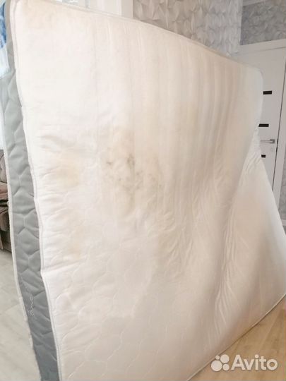 Матрас 180 200 бу