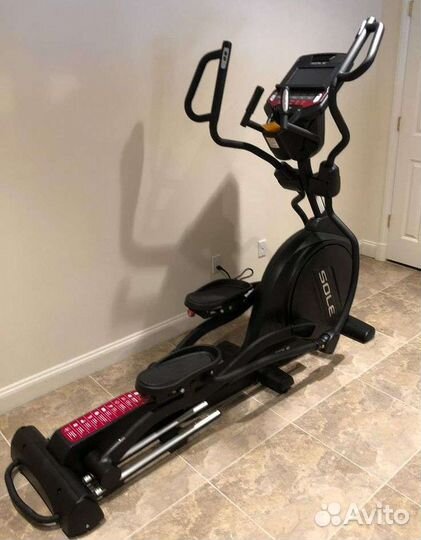 Эллиптический тренажер Sole E95