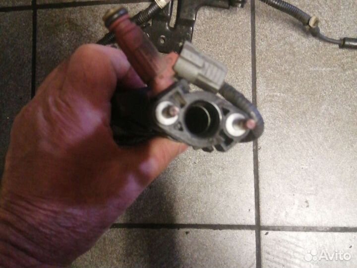 Топливная рампа в сборе G4KG