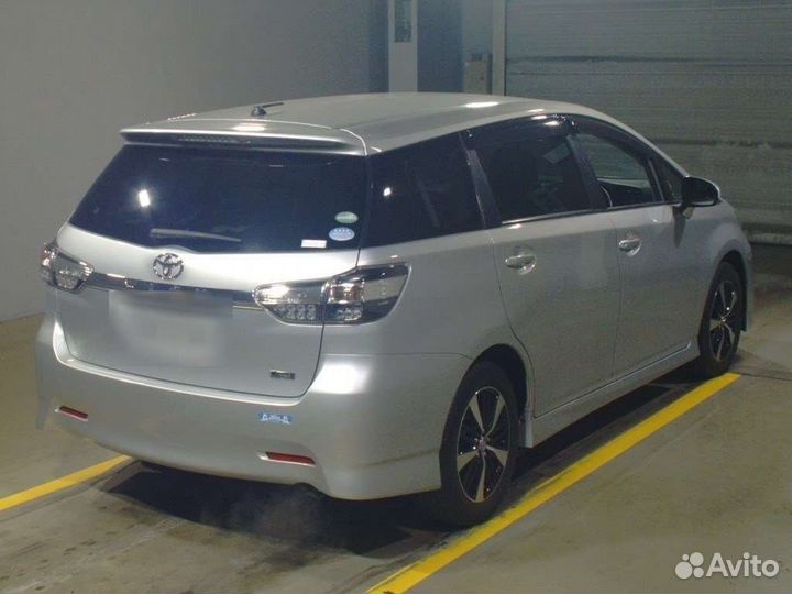 Toyota Wish 1.8 CVT, 2013, 22 000 км