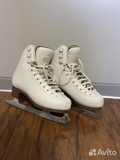 Фигурные коньки jackson artiste