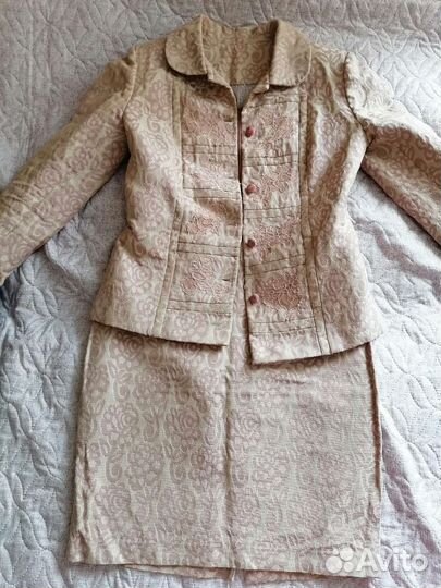 Костюм пиджак и юбка