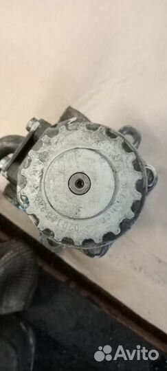 Насос гидроусилителя 2.5 Фольксваген Туарег